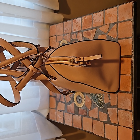 Kate Spade Satchel - Picture 4 of 6